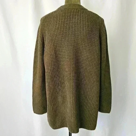 Express Crew Neck Oversized Shaker Knit Sweater, Dark Olive, Size S - Picture 9 of 9